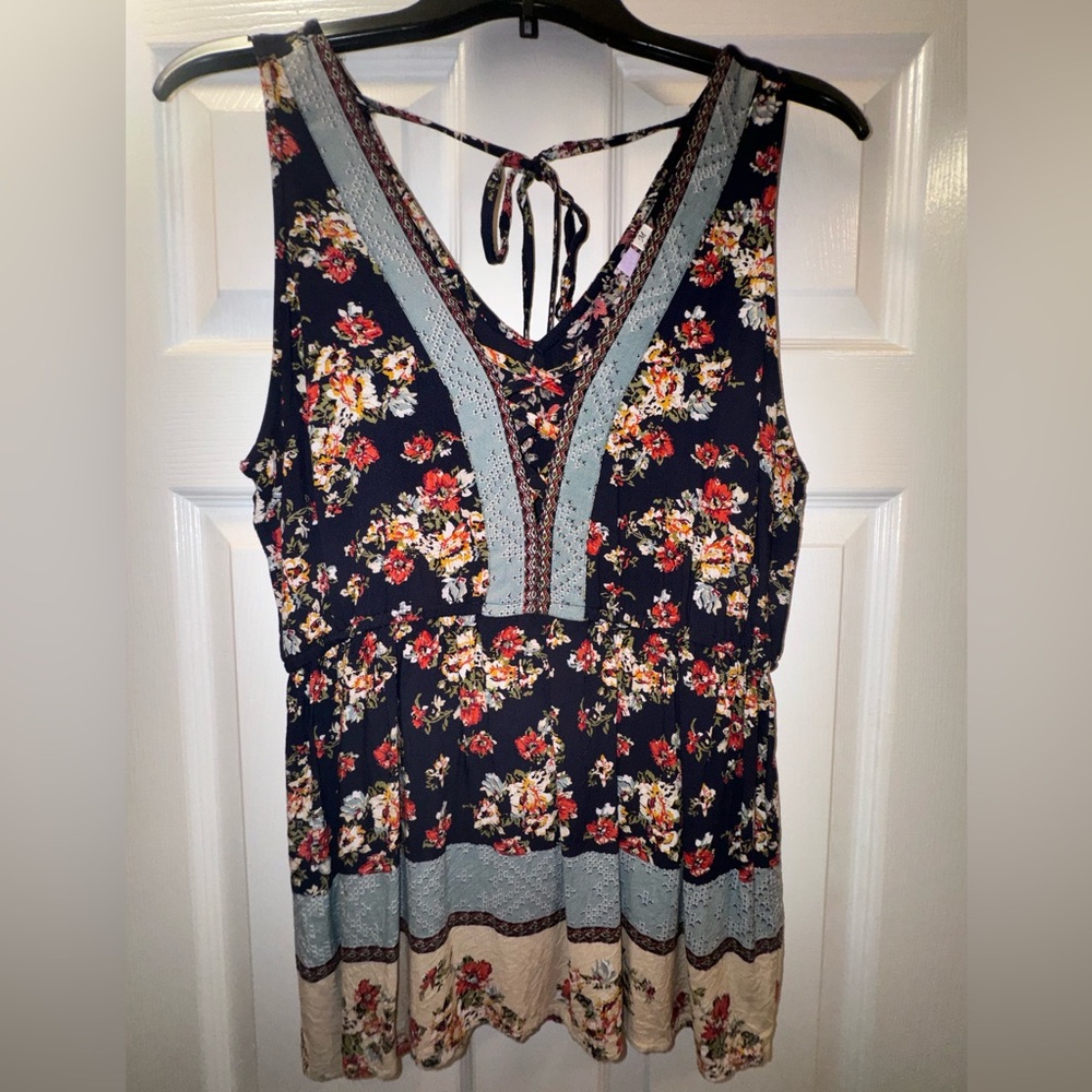 Classy, Floral, Flowy tank top